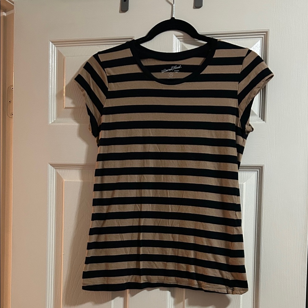 New without tags. Never worn.